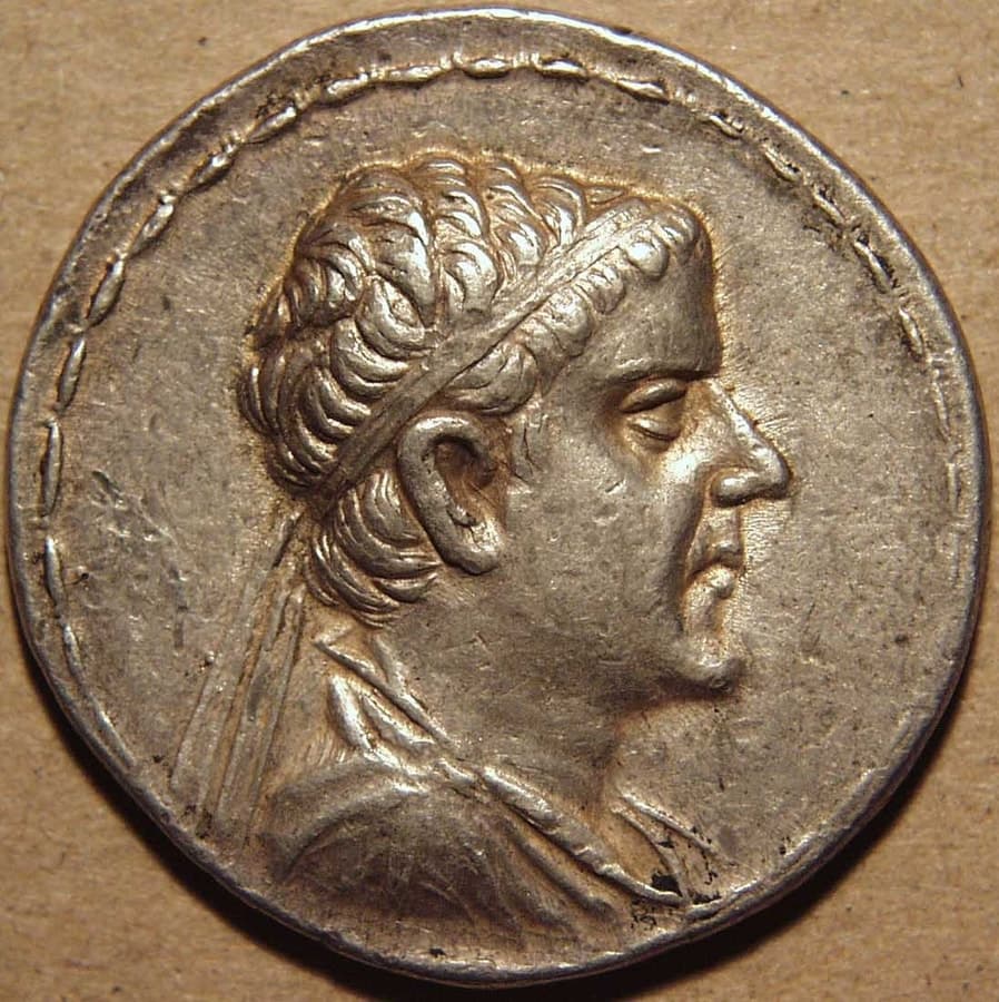 Bactria: Eucratides I, Gold stater obverse