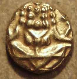 Kanthirava Narasa gold fanams obverse