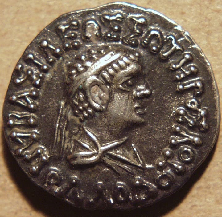 Apollodotus II, Silver drachm - Var. 008 obverse