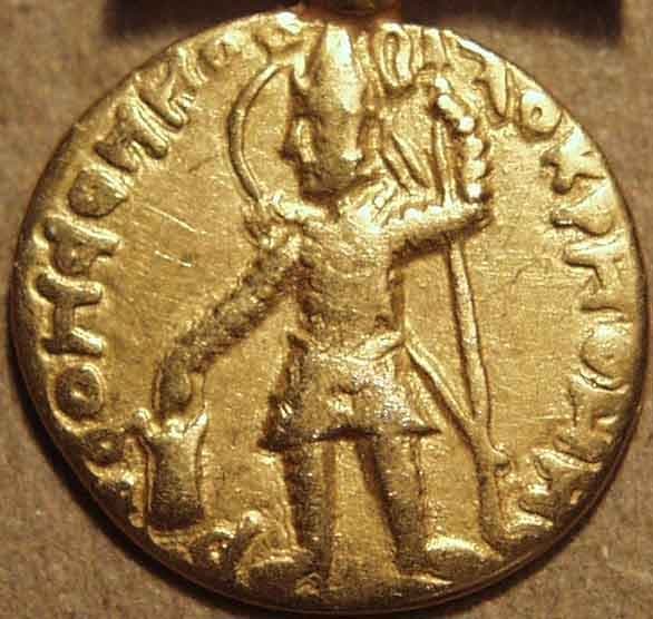 Vasudeva I Gold dinar with second trident obverse