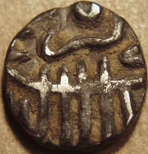 Akbar Silver 1/2 tanka, Malwa obverse