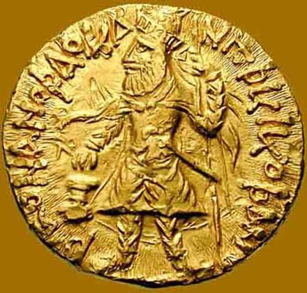 Kanishka I AE tetradrachm/unit, Sakyamuni Buddha - Copper obverse