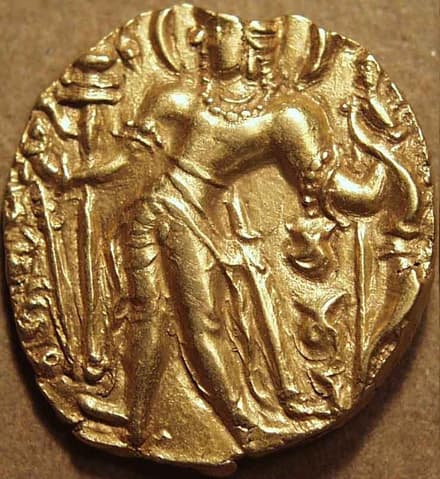 Chandragupta II Gold dinar, Chhatra/Royal Parasol type obverse