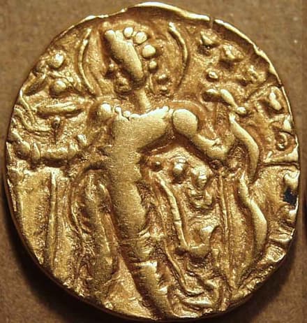Chandragupta II Gold dinar, Couch type obverse