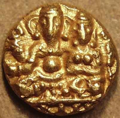 Hari Hara II gold half pagoda, Lakshmi-Narayana obverse