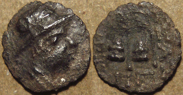 Bactria: Eucratides I, Bronze Octuple - Copper, Copper Coin obverse
